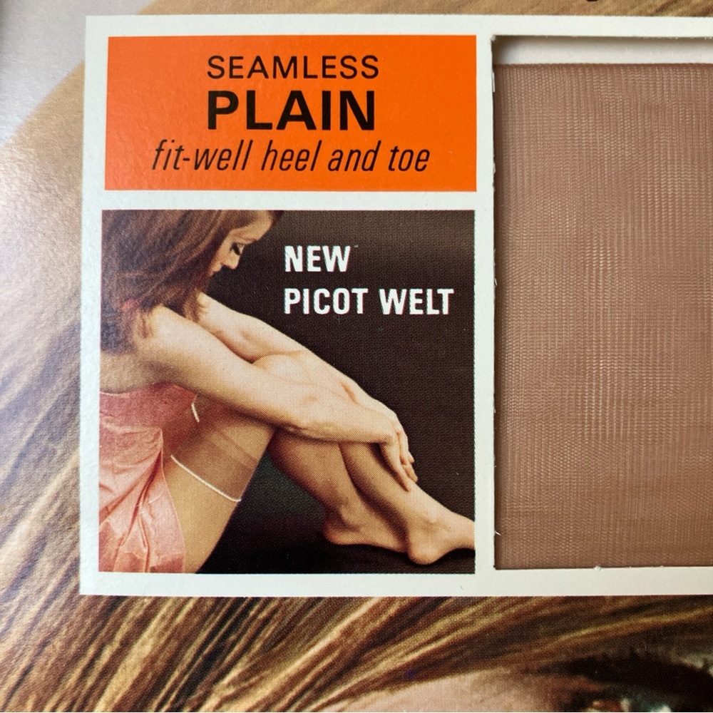 4 vintage 60s Seamless Plain Nylon Stockings - Tan